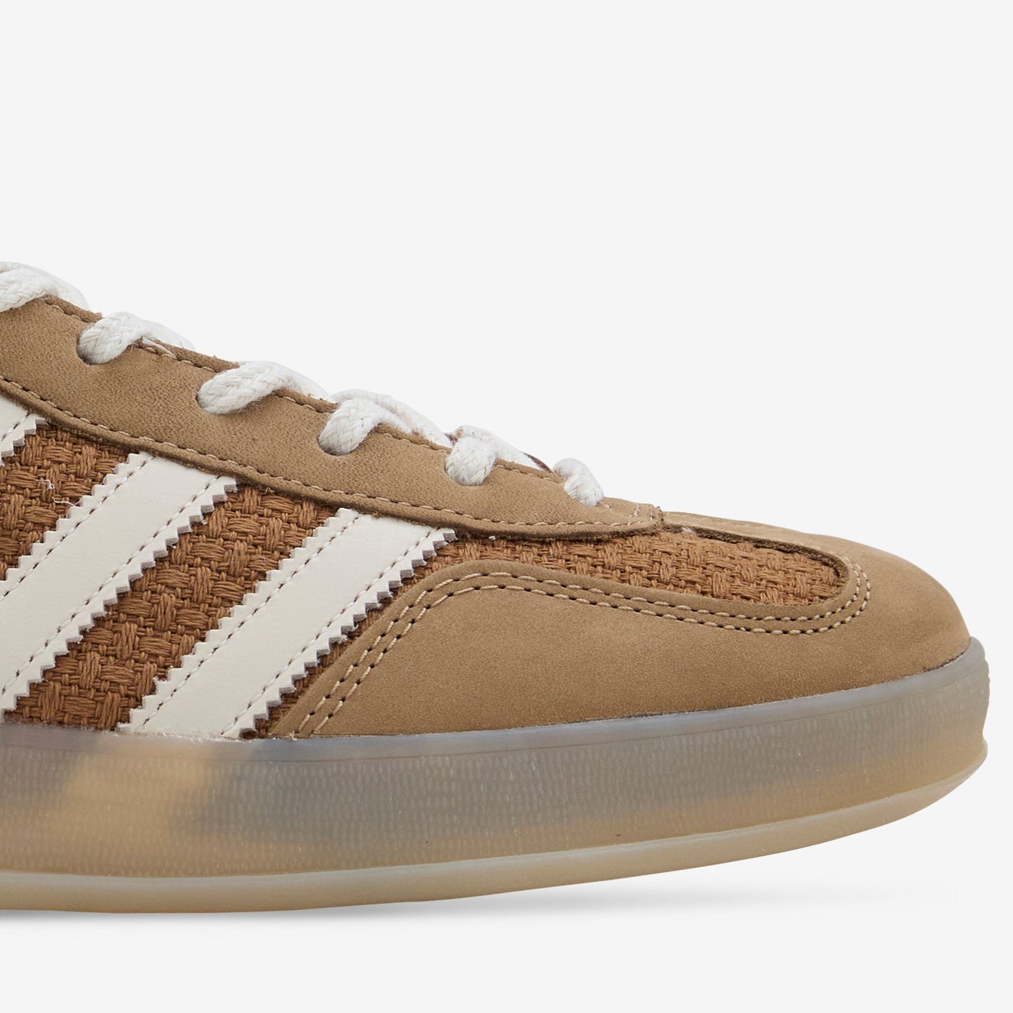 Gazelle Indoor Brown Desert | Wonder White | Magic Beige