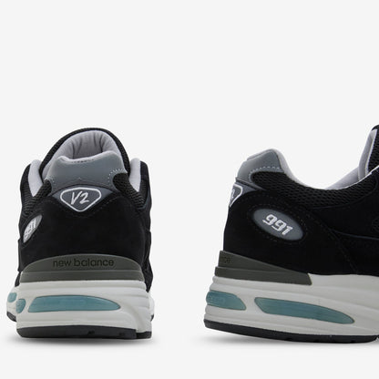 Made in UK 991v2 Black | Smoked Pearl | Silver