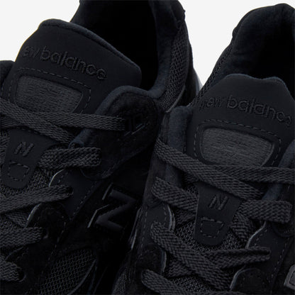 U992TB Black