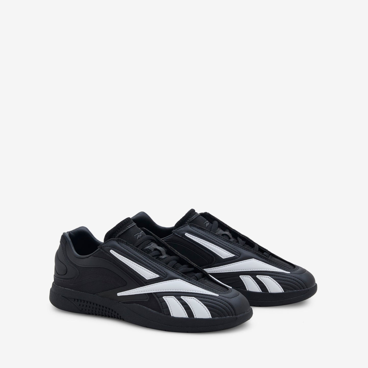 Hammer Pro LTD Black | White